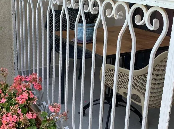 Golden Life Apartmanhotel