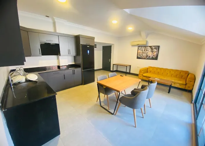 Hotel apartamentowy Golden Life *