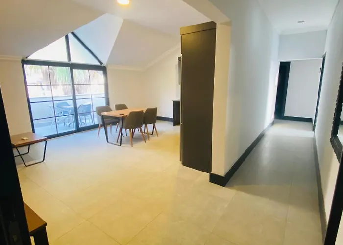 Golden Life 公寓式酒店